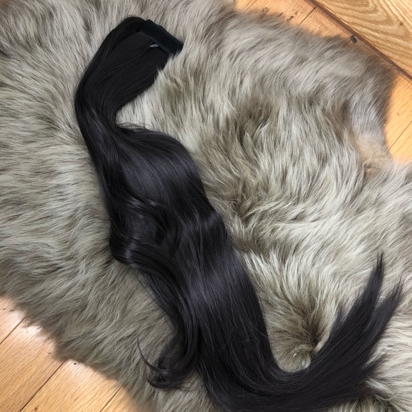 ✨24” JET Black STRAIGHT CLIP ON PONYTAIL NEW main image 6